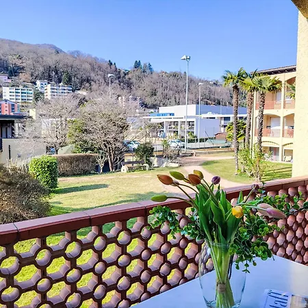 Appartement Residenza Parcolago 120 1-stock By Interhome